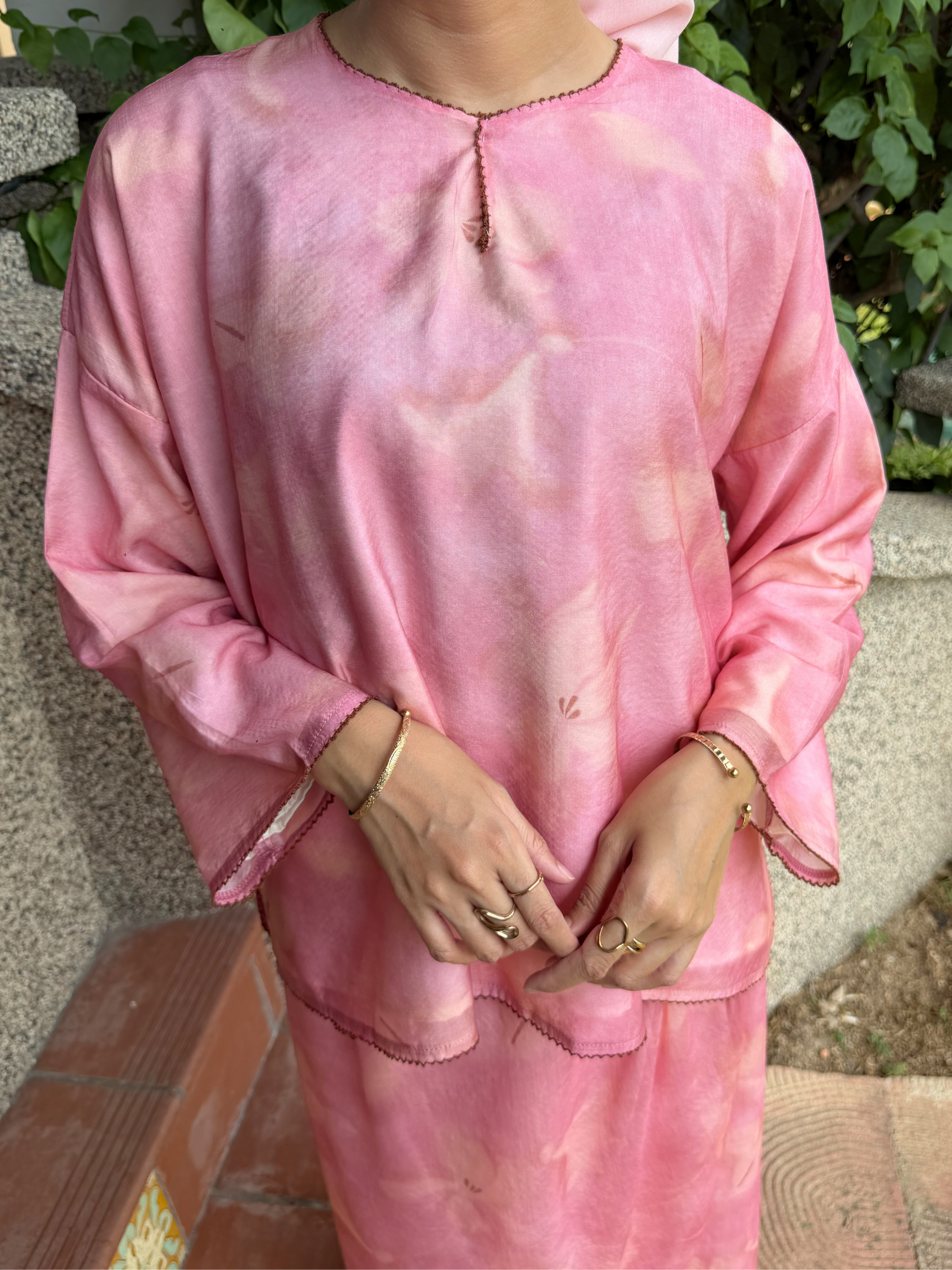Maya Kurung Kedah Set in Berry Pink