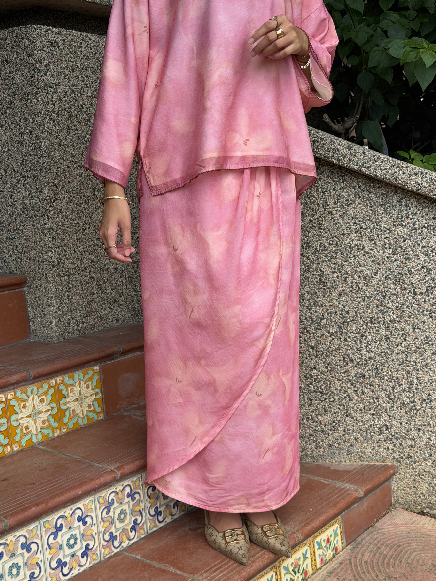 Maya Kurung Kedah Set in Berry Pink