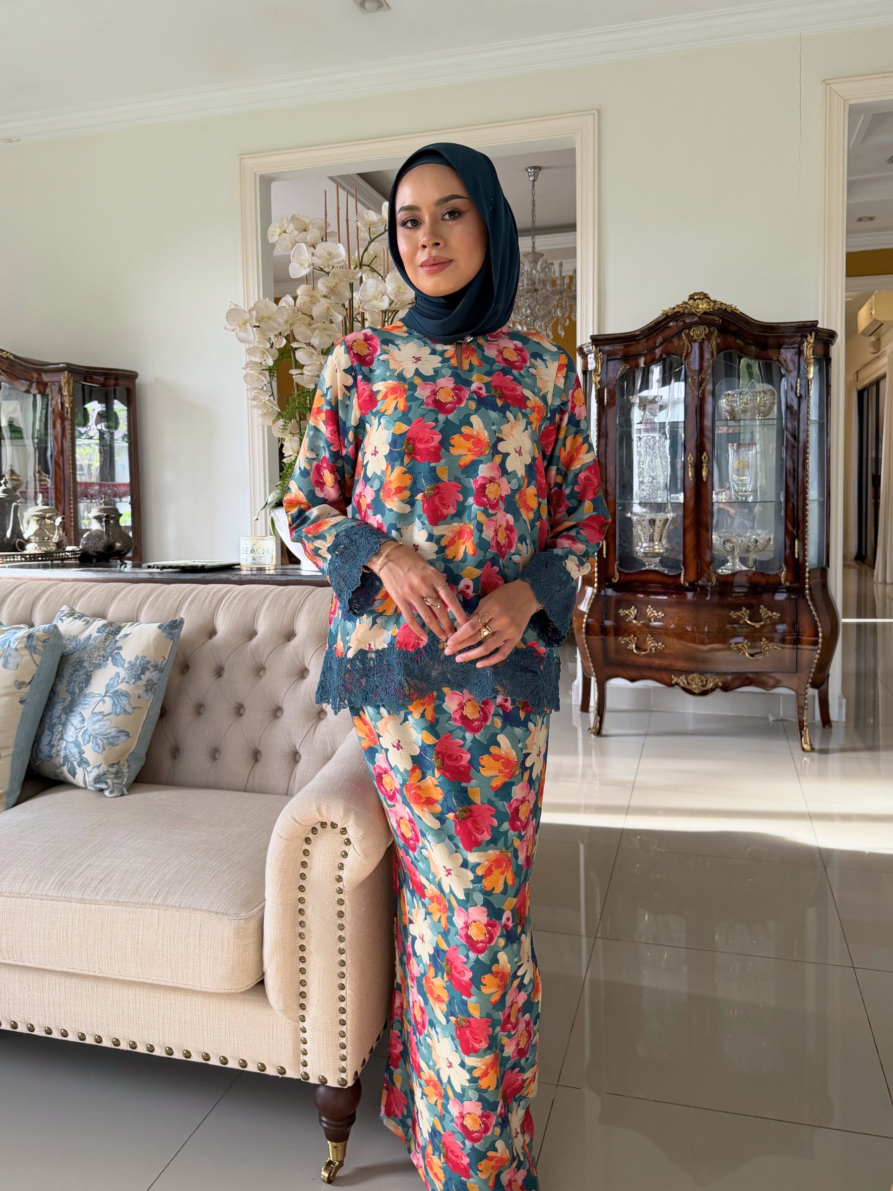 Nara Kurung Kedah Set in Teal