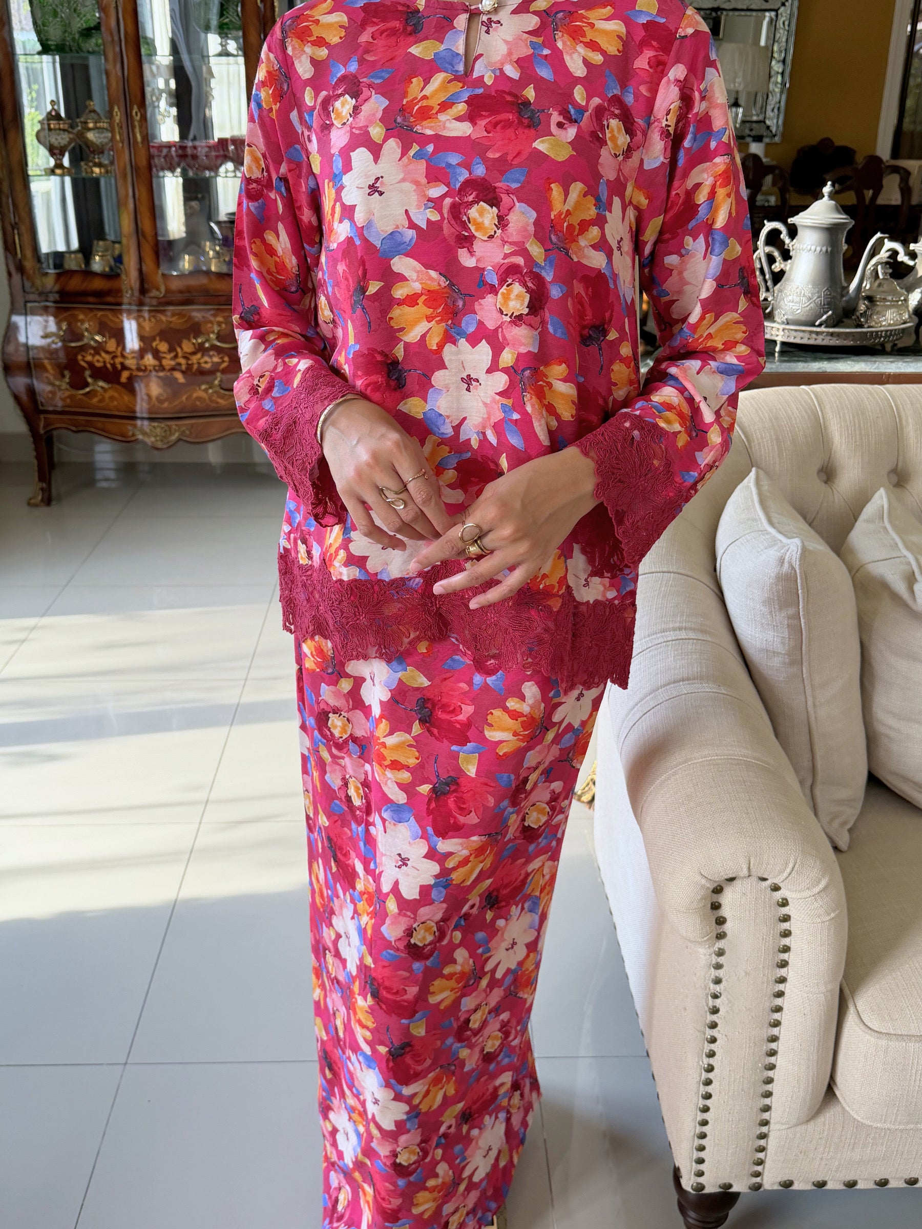 Nara Kurung Kedah Set in Fuschia Pink